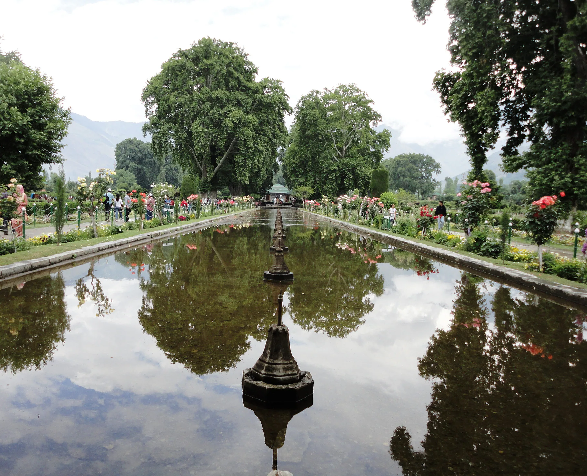 Reflecting pool and fountains of Shalimar Bagh